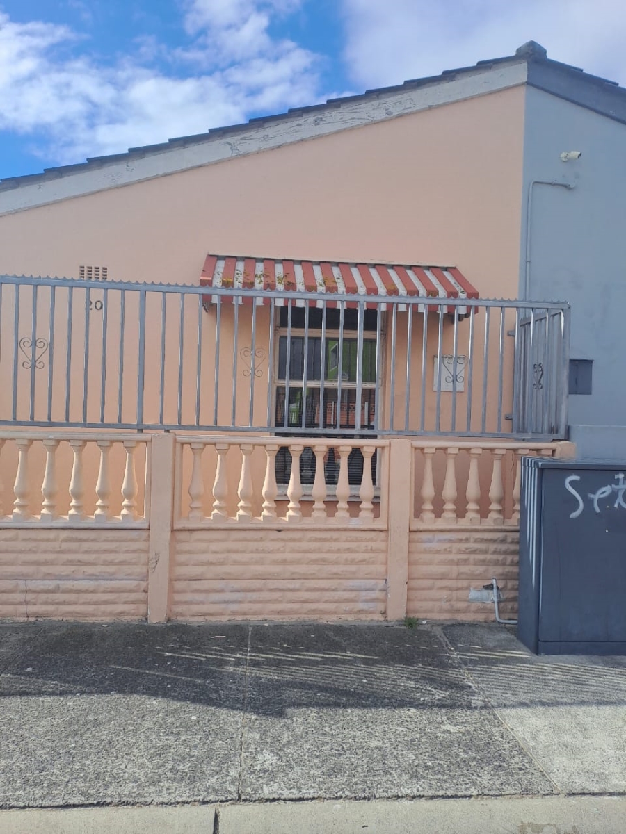 2 Bedroom Property for Sale in Portlands Western Cape